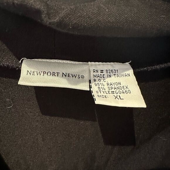 Black top - Picture 3 of 3